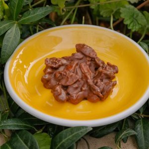 Конфета с миндалем