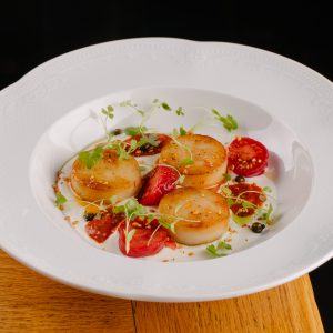 Медальоны из гребешка