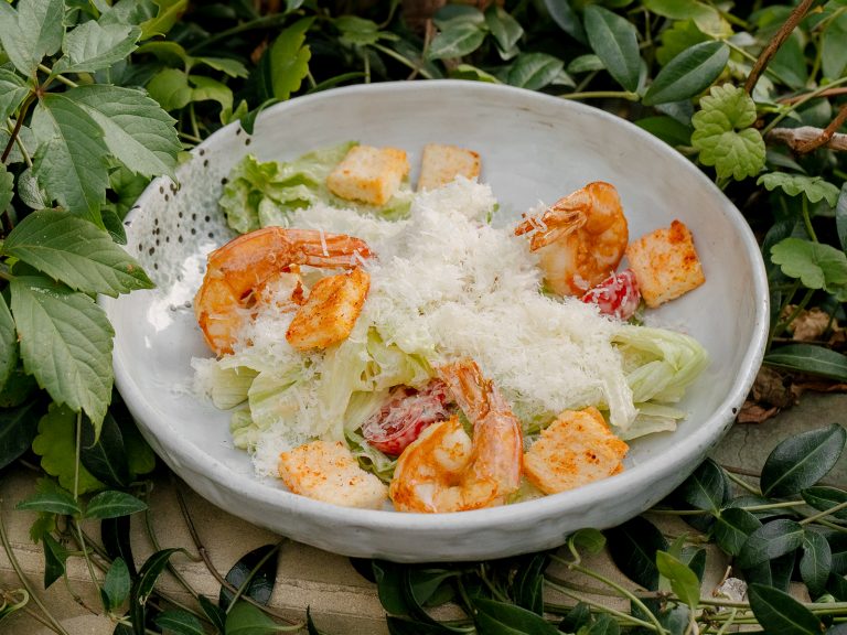 Салат "Цезарь" с креветками