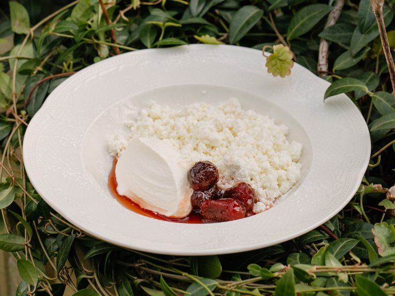 Домашний творог со сметаной