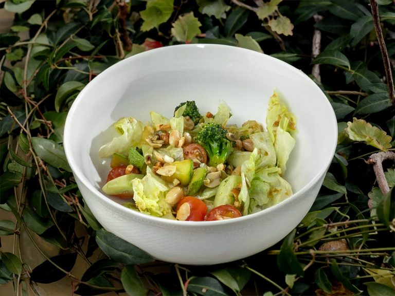 Зеленый салат